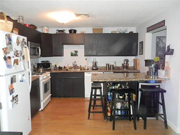 5th image of 2 Roedean Dr APT 206