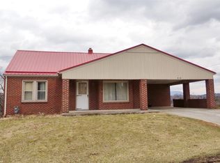 310 Montgomery St, Pearisburg, VA 24134