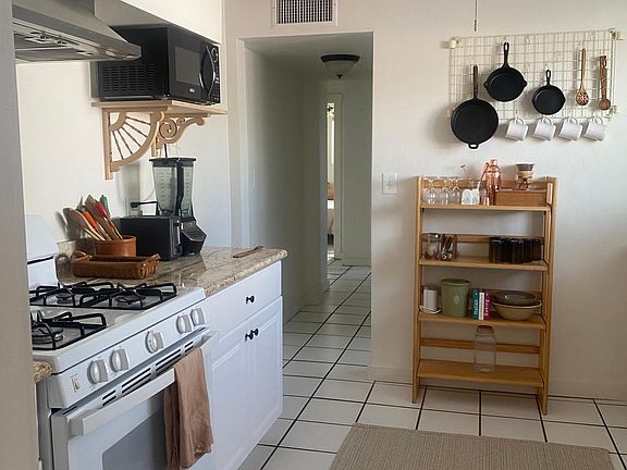 5th image of 2719 N Geronimo Ave #B