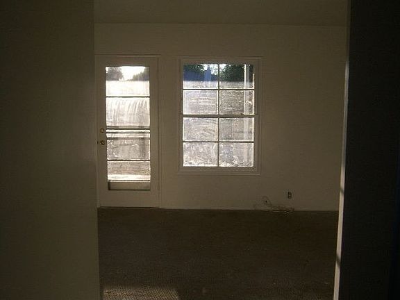 3rd image of 4932 N Vecino Dr