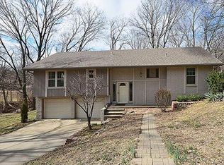 7414 NW Eastside Dr, Weatherby Lake, MO 64152