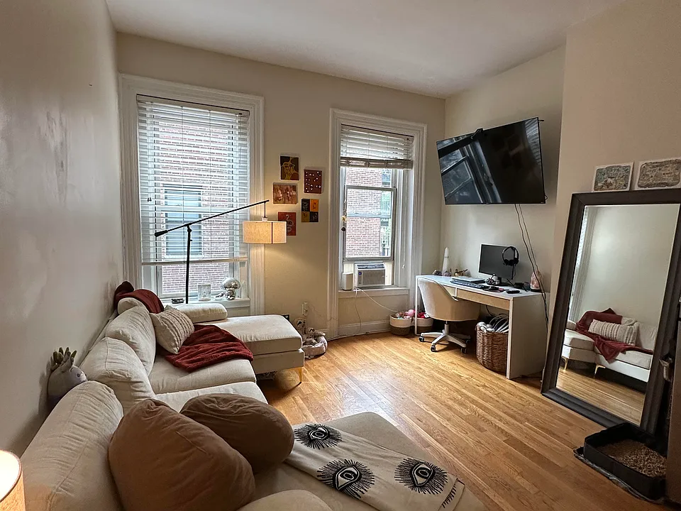 544 Columbus Ave #5