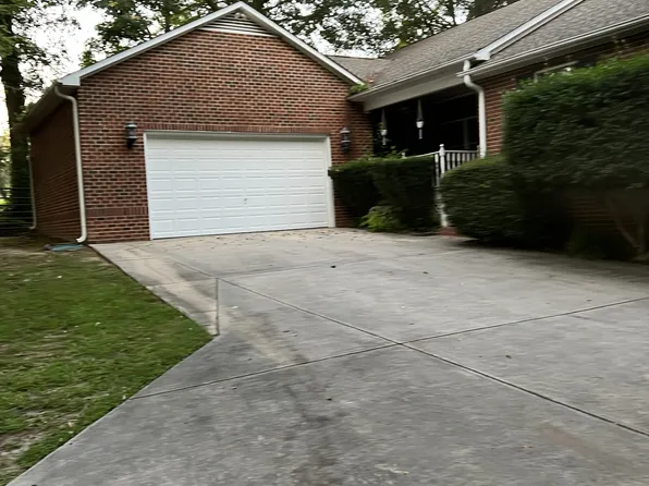 1021 Woodland Forest Dr, Waxhaw, NC 28173