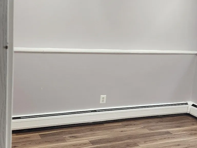523 E Burnett Rd #2 — Photo 5