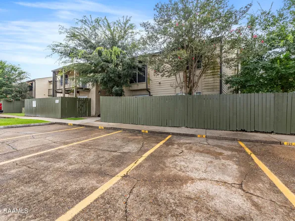 220 Doucet Rd APT 126D, Lafayette, LA 70503