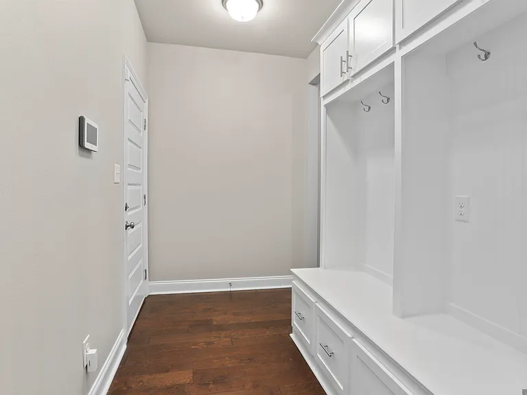 825 Mano Myrtle Dr — Photo 16