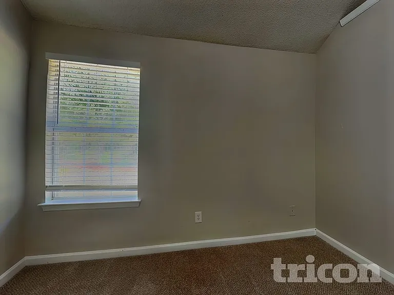 205 Oak Terrace Dr — Photo 15