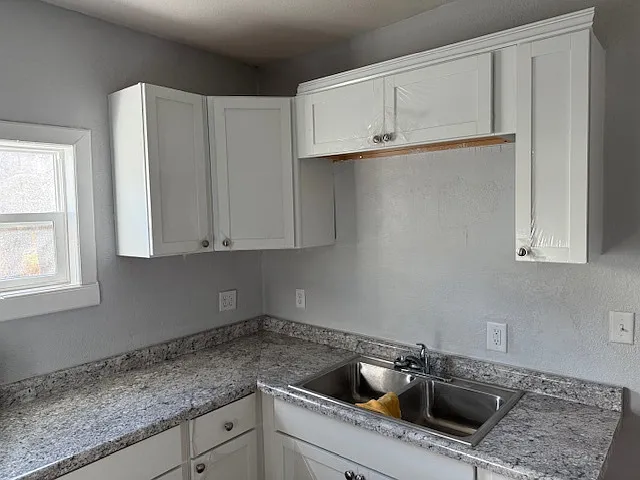 1710 Sibley Ave — Photo 3