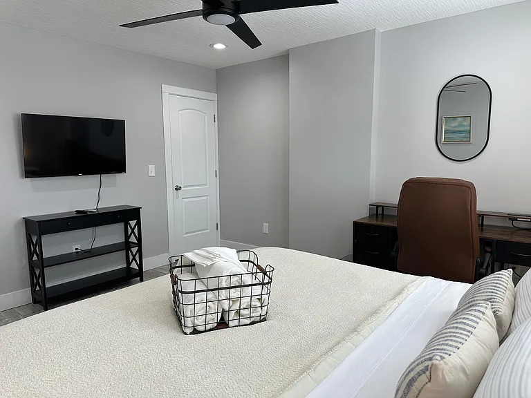 1129 Sidney St — Photo 13