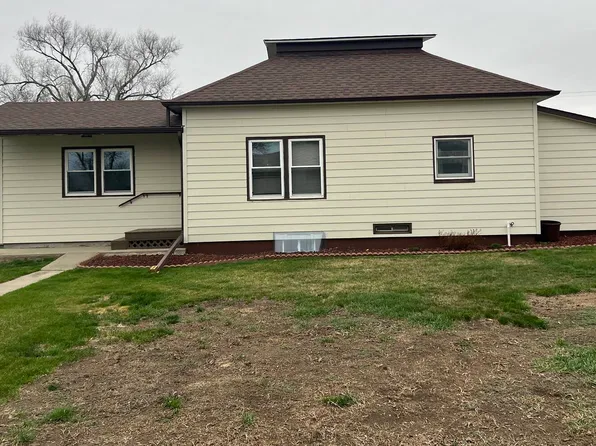 401 S Delaware Ave, Platte, SD 57369