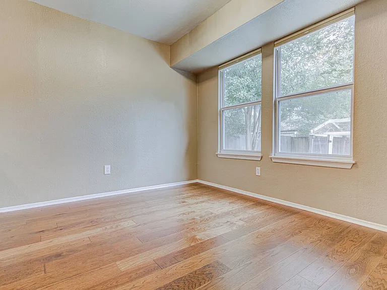12430 Wycliff Ln — Photo 12