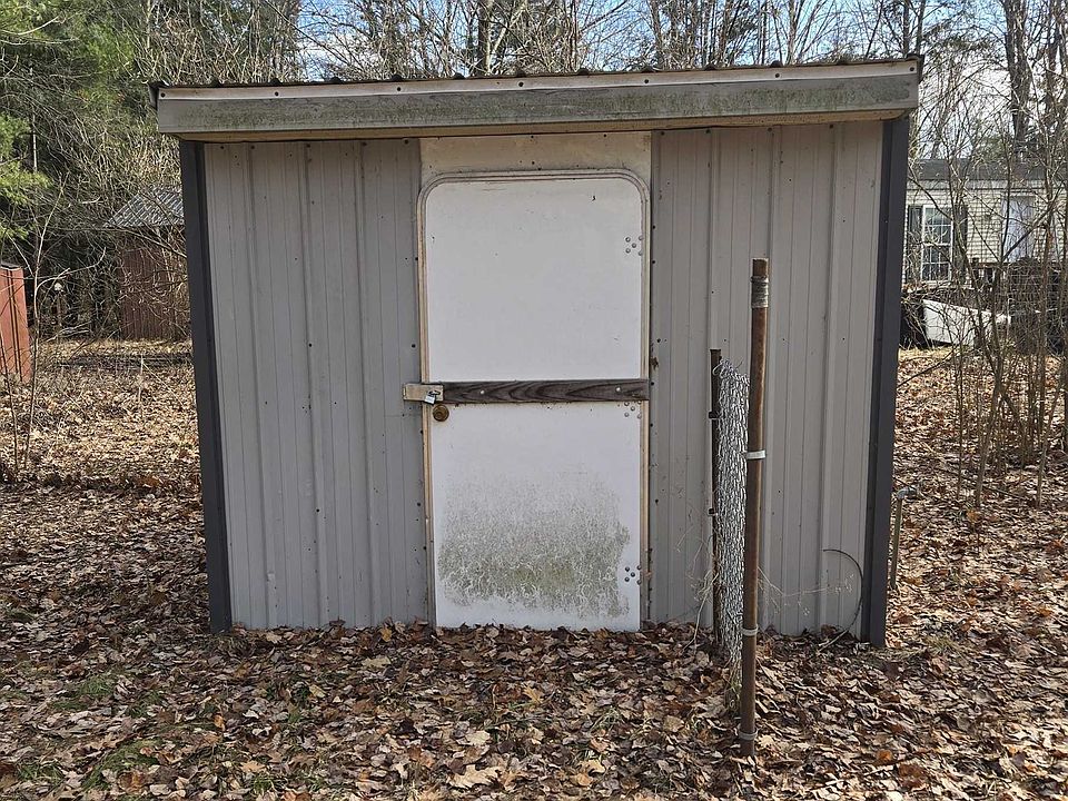 2nd image of 1090 Ranger Dr