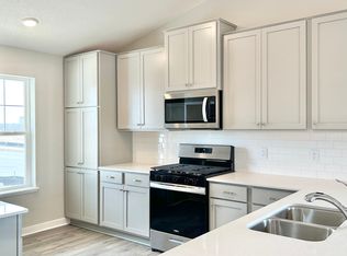 1695 Denali Dr, Shakopee, MN 55379