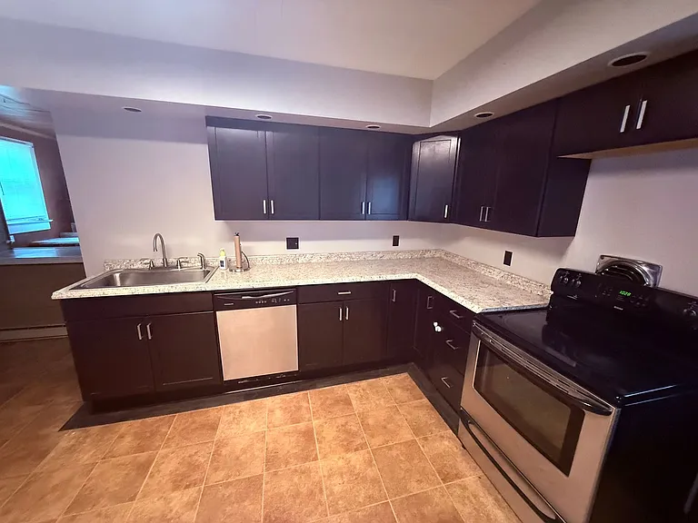 1750 Brick Ave — Photo 3