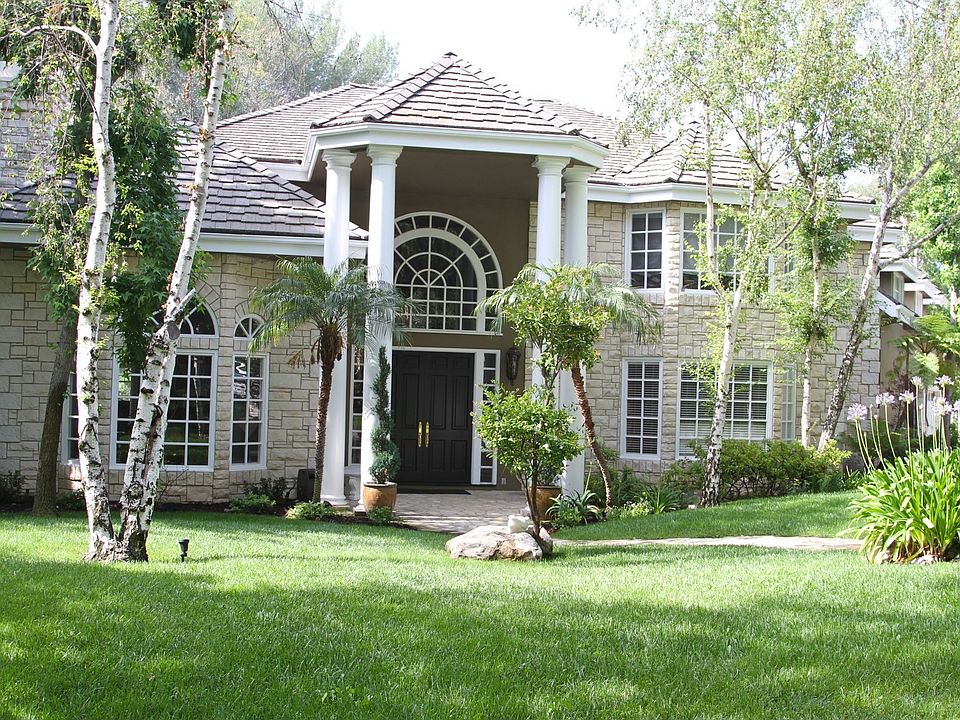 1st image of 1244 Green Ln