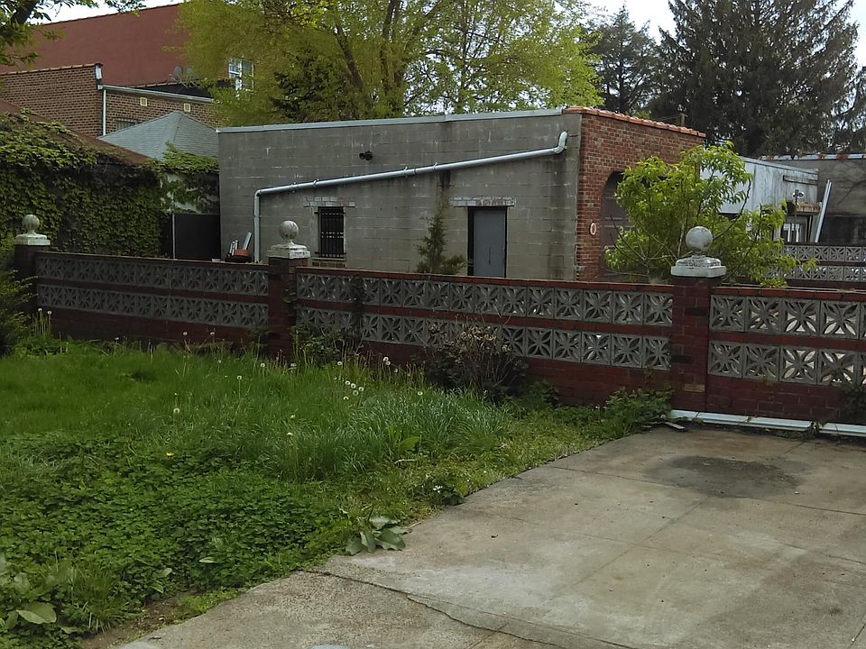 2nd image of 6042 Saint Felix Ave #1