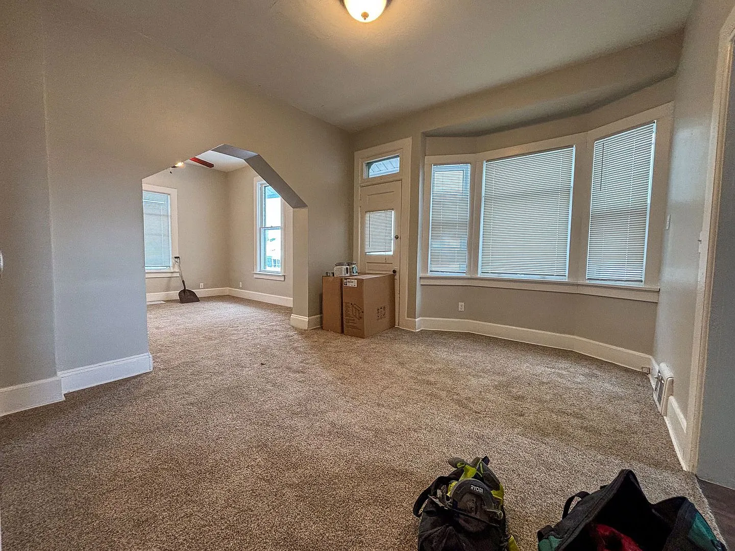 2 Bedroom / 1 Bath Home off 15th and Martha with Off Street Parking! — Photo 3