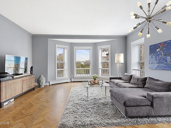 3rd image of 9 Mount Morris Park W Unit 1C