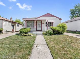 6431 Mayfair St, Taylor, MI 48180