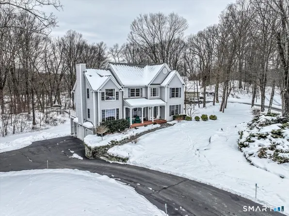 11 Two Rivers Lane, New Milford, CT 06776