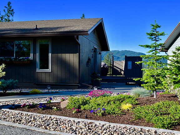 low maintenance front yard 