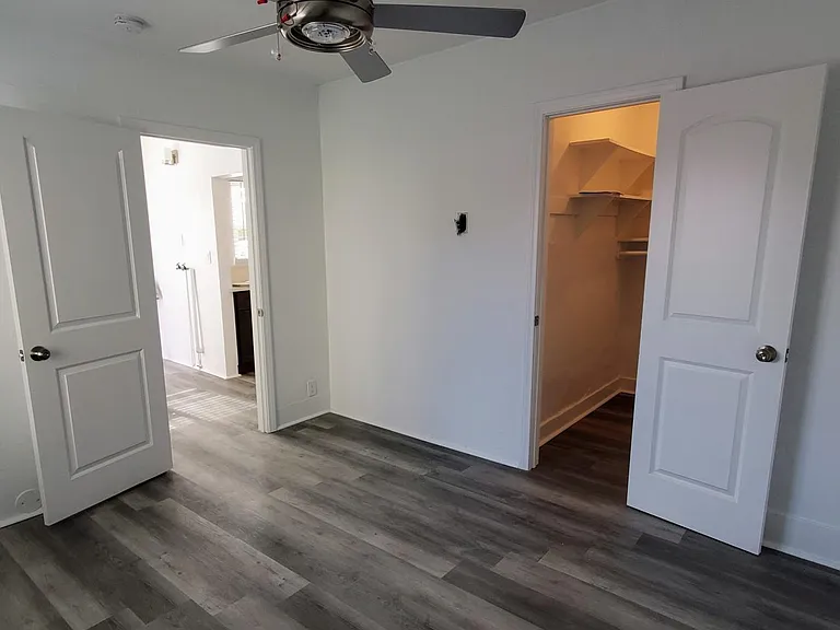 281 W Ofarrell St — Photo 13