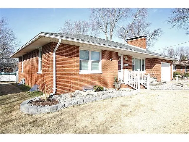 770 Berry Rd photo 1