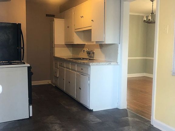 5th image of 4701 N Capitol Ave