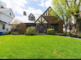 10310 S Seeley Ave, Chicago, IL 60643
