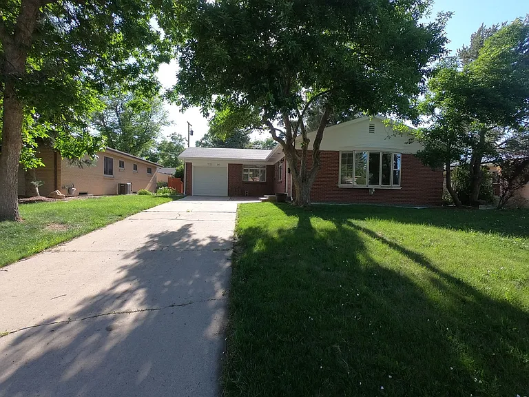 245 Garnet St — Photo 10