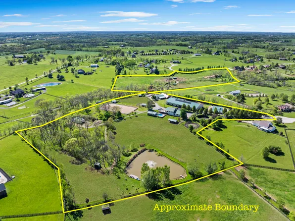 140 Seahawk Trl, Midway, KY 40347