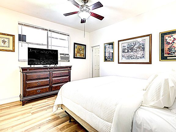 2nd image of 2604 Post St APT 1