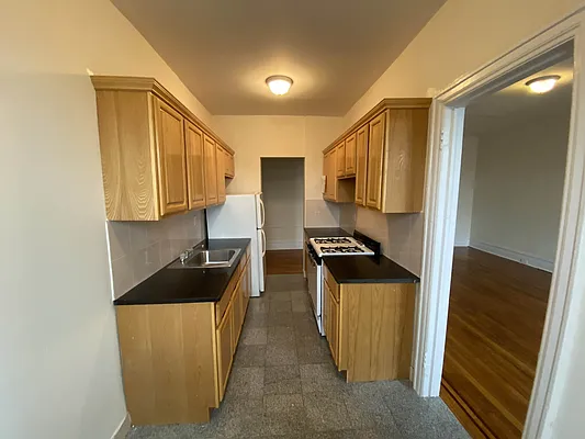 Rented by Contact Realty | media 5