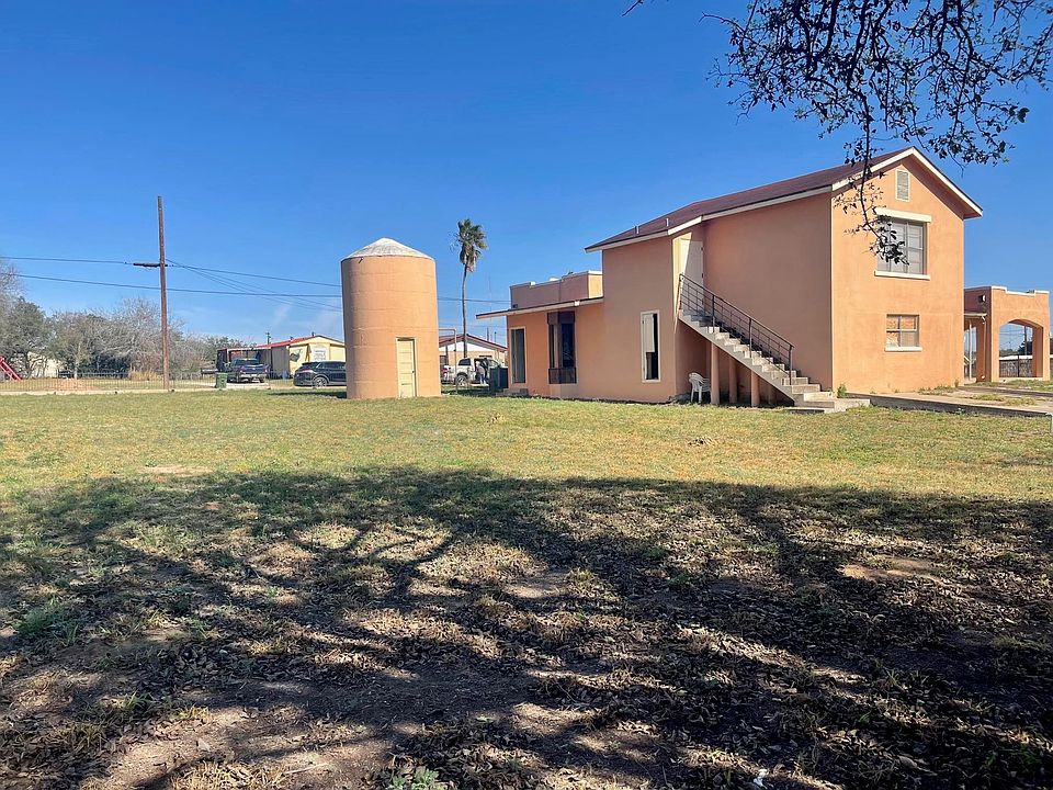 411 E North St, Hebbronville, TX 78361 Zillow