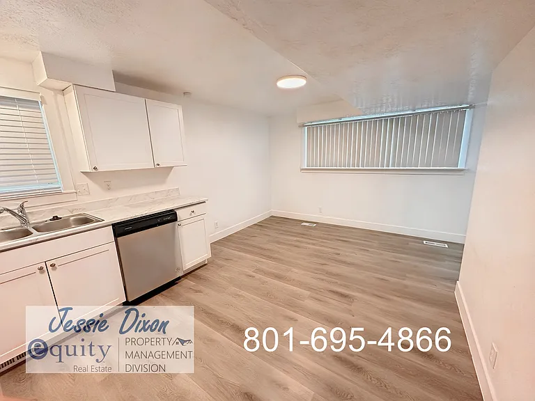 223 W 2350 N #C — Photo 4