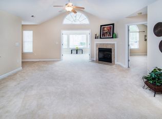 5555 Prosperity View Dr, Charlotte, NC 28269