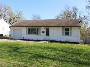1307 NE 67th Ter, Gladstone, MO 64118
