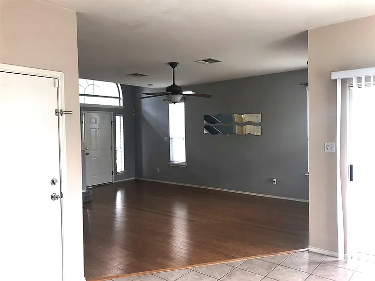 11321 Fletcher Hall Ln — Photo 9