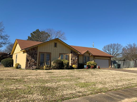 3rd image of 3463 Kirby Valley Dr