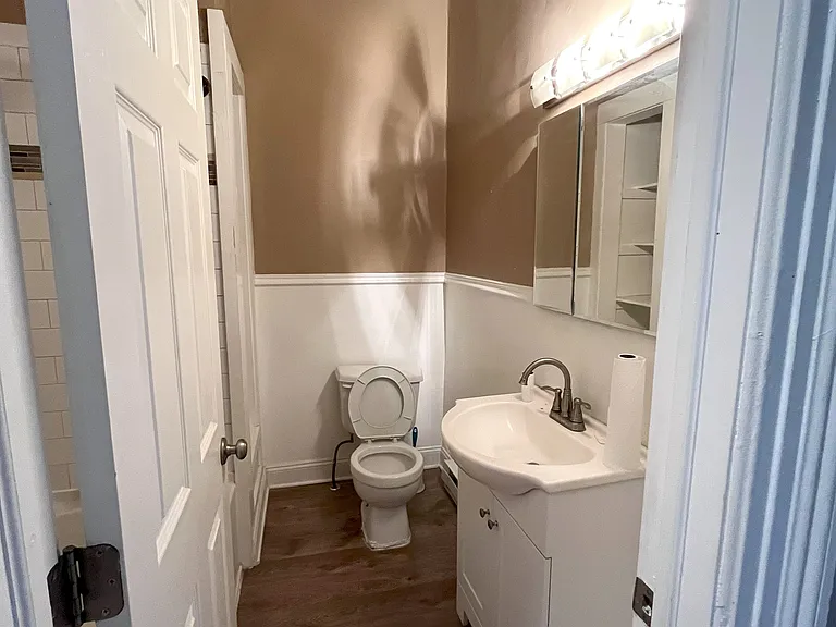 246 Lark St #1 — Photo 9