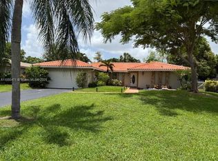 1328 NW 86th Way, Pompano Beach, FL 33071
