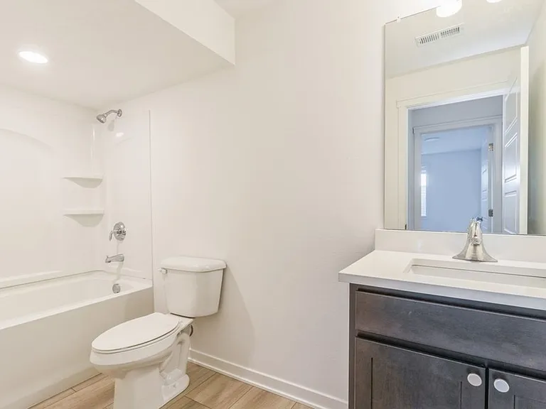 1241 NW Yorktown Dr — Photo 14