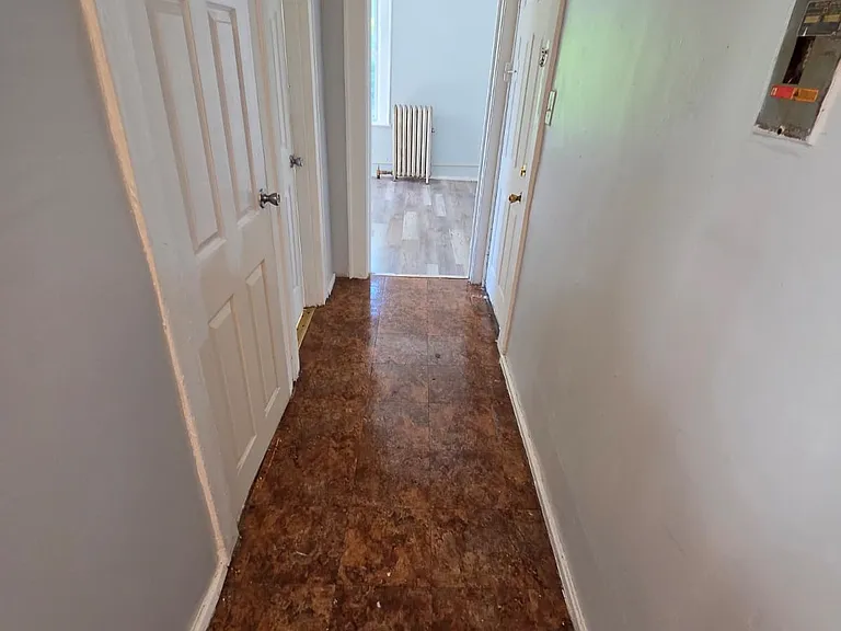 439 Springdale Ave #1L — Photo 5