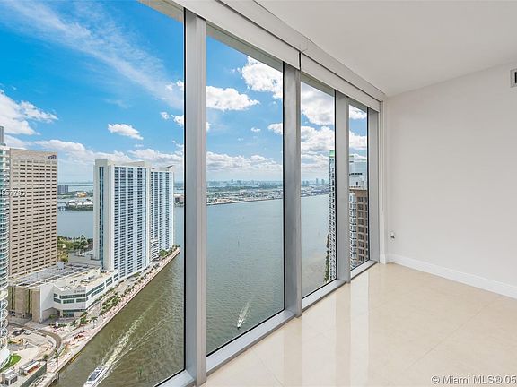 5th image of 465 Brickell Ave APT 3702