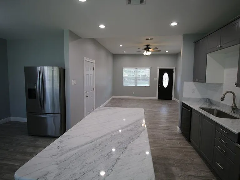 2149 Daniels Rd — Photo 4