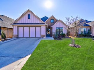 116 Pont De Normandie Ct, Edmond, OK 73034