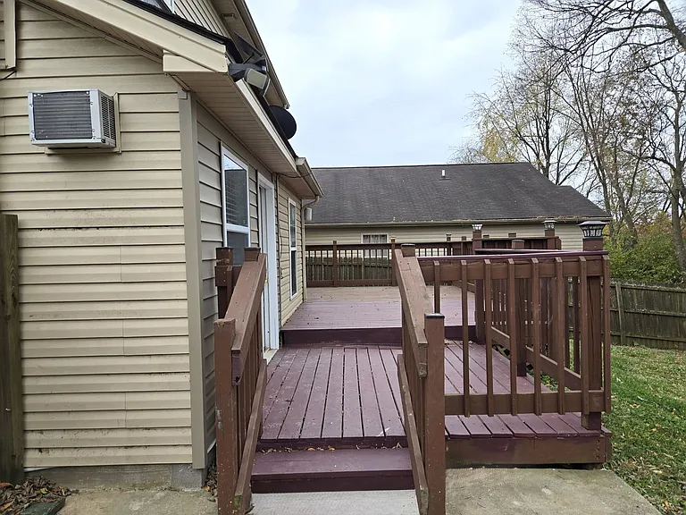 1092 Winding Oak Trl — Photo 37