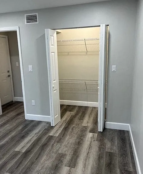 Spring Lake Apartments — Photo 26