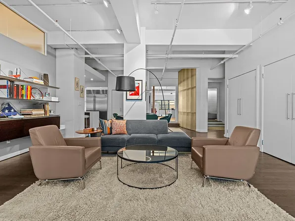 335 W 38th St APT 6, New York, NY 10018