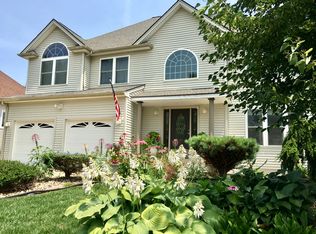 13 Renn Ln, Berlin, CT 06037